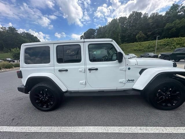 Used 2025 Jeep Wrangler Unlimited Sahara AWD/4WD image 35