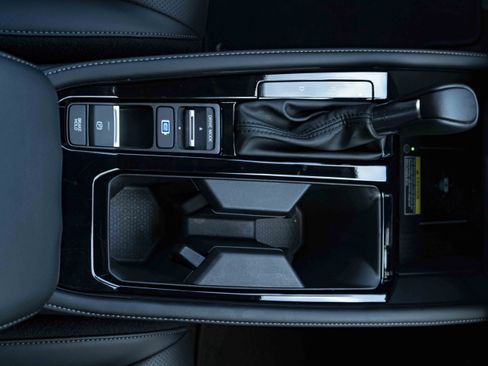 Used 2024 Honda Accord Touring image 27