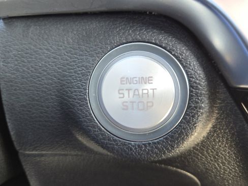 Used 2024 Kia Telluride SX image 11