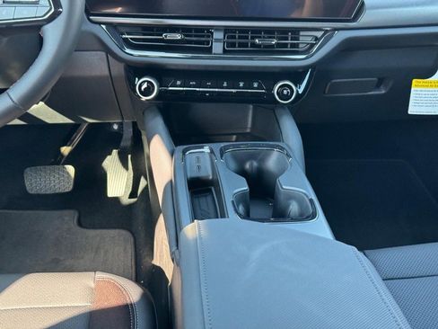 New 2026 Chevrolet Equinox EV RS image 9