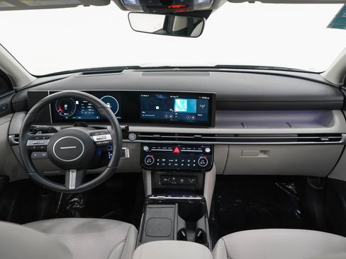 Certified 2026 Hyundai Tucson Limited AWD/4WD image 13