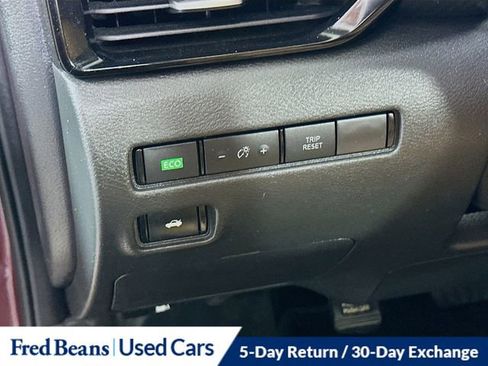 Used 2023 Nissan Sentra SV w/ SV Premium Package FWD image 15