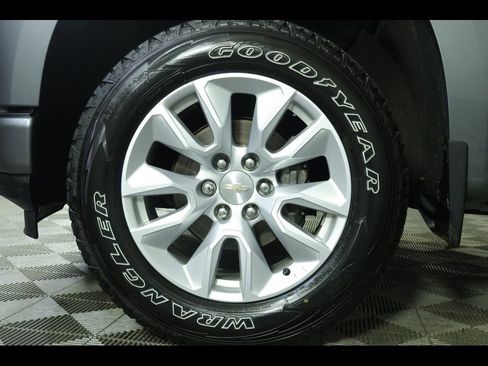 Used 2022 Chevrolet Silverado 1500 Custom image 8