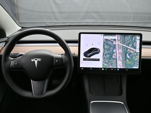 Used 2022 Tesla Model 3 Long Range image 11