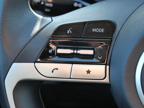 Certified 2023 Hyundai Tucson SE image 32