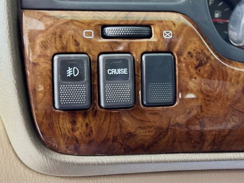 Used 2002 Subaru Outback Wagon image 11