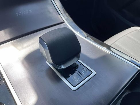 New 2026 Land Rover Range Rover Evoque Hoxton AWD/4WD image 30