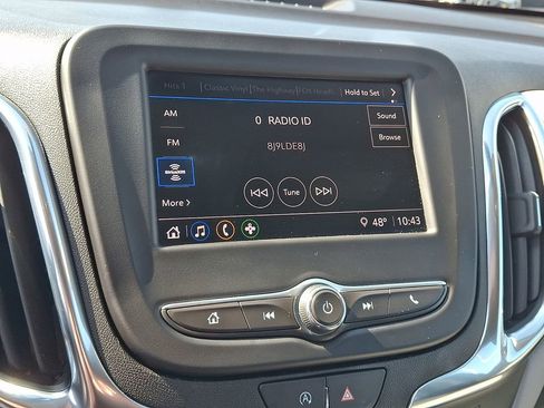 Used 2023 Chevrolet Equinox LS AWD/4WD image 17