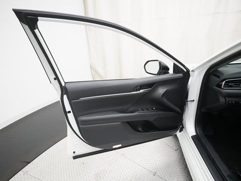 Used 2024 Toyota Camry XSE image 26