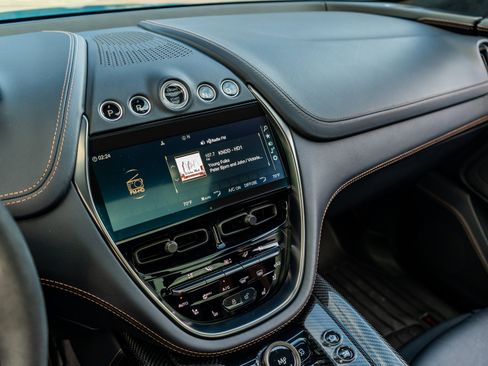 Used 2023 Aston Martin DBX 707 image 17