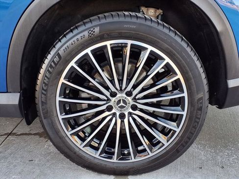 Used 2025 Mercedes-Benz GLC 300 GLC 300 image 24