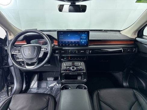 Used 2022 Lincoln Nautilus Reserve w/ Monochromatic Package image 4