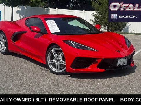 Used 2025 Chevrolet Corvette Stingray Premium Cpe w/ 3LT RWD image 1
