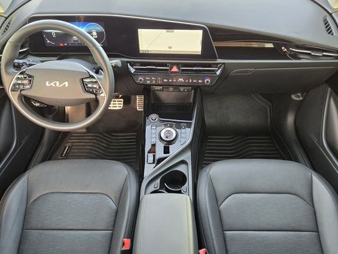Certified 2024 Kia Niro Wave image 25