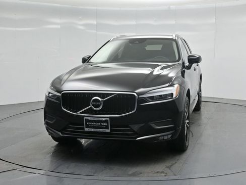 Used 2021 Volvo XC60 T5 Momentum w/ Premium Package image 56