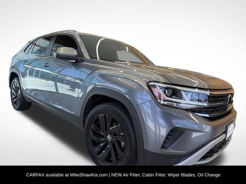 Used 2022 Volkswagen Atlas Cross Sport SE w/ Black Wheel Package AWD/4WD image 4