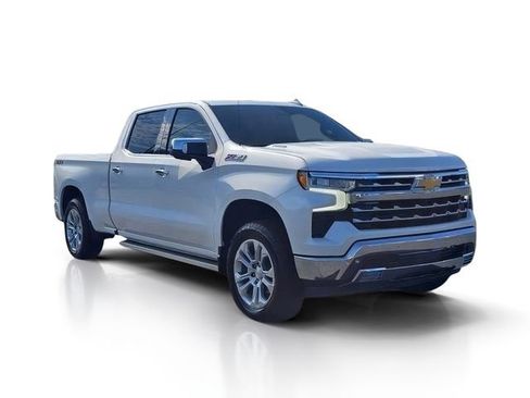 Used 2023 Chevrolet Silverado 1500 LTZ w/ LTZ Premium Package AWD/4WD image 5