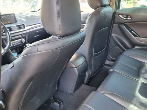 Used 2018 MAZDA MAZDA3 Touring image 11