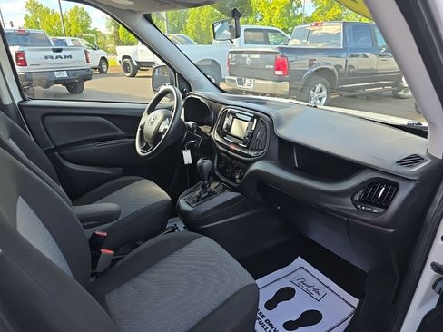 Used 2021 RAM ProMaster City Tradesman FWD image 10