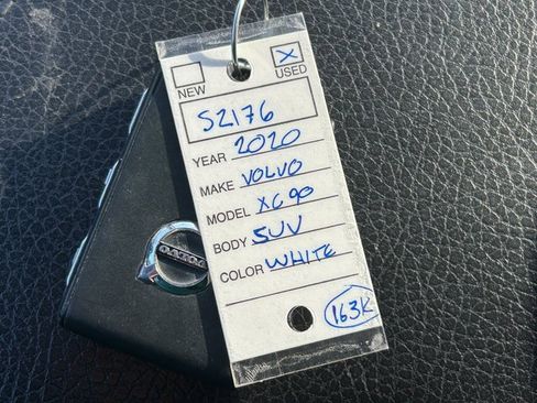 Used 2020 Volvo XC90 T6 Momentum image 14