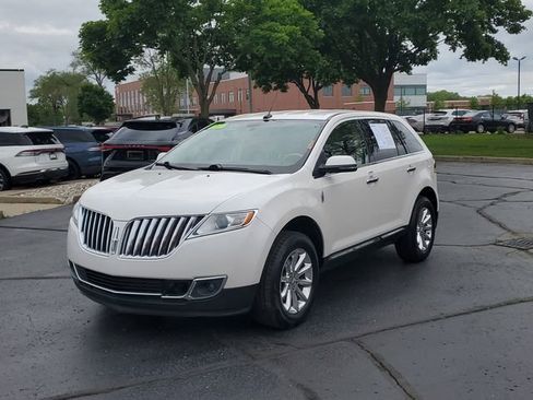 Used 2015 Lincoln MKX FWD w/ Equipment Group 101A image 2
