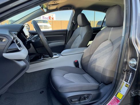 Used 2023 Toyota Camry LE image 25
