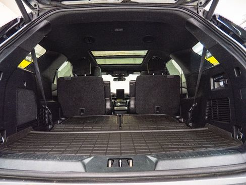 Used 2021 Ford Explorer ST w/ ST Street Pack image 12