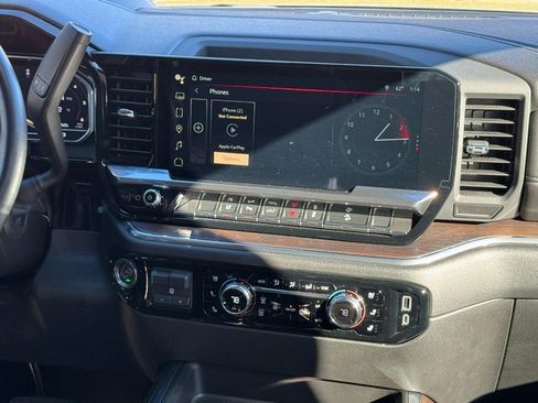 Used 2024 GMC Sierra 2500 SLT w/ SLT Premium Package image 13