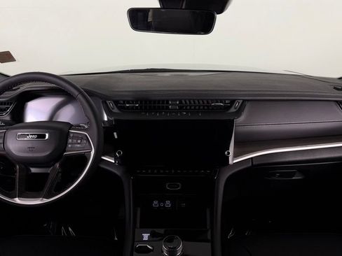 New 2026 Jeep Grand Cherokee L Limited AWD/4WD image 34