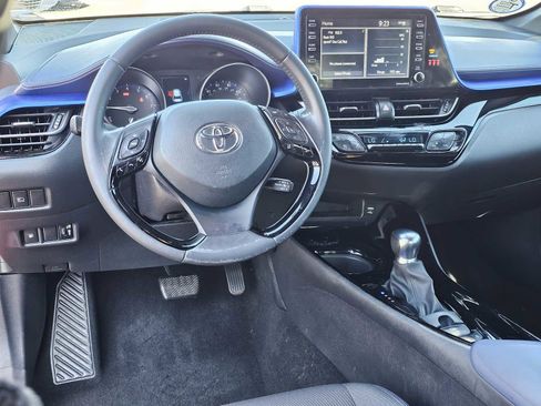 Used 2021 Toyota C-HR XLE image 29