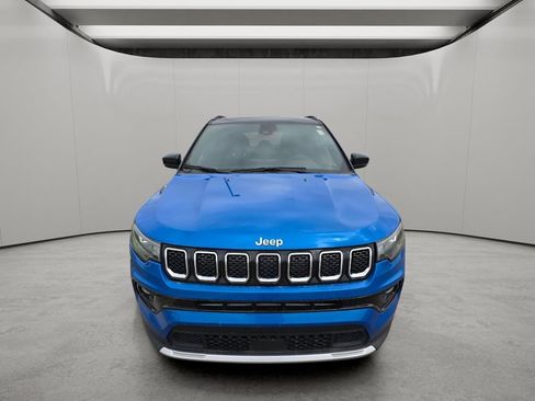 Used 2024 Jeep Compass Limited AWD/4WD image 9