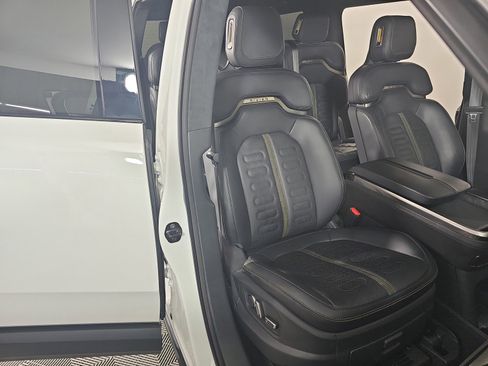 Used 2023 Rivian R1S Adventure image 23