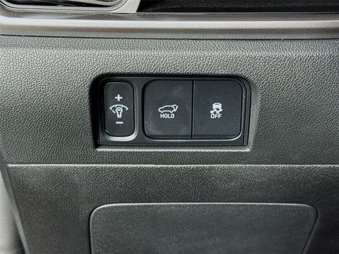 Certified 2025 Kia Sorento EX FWD image 10