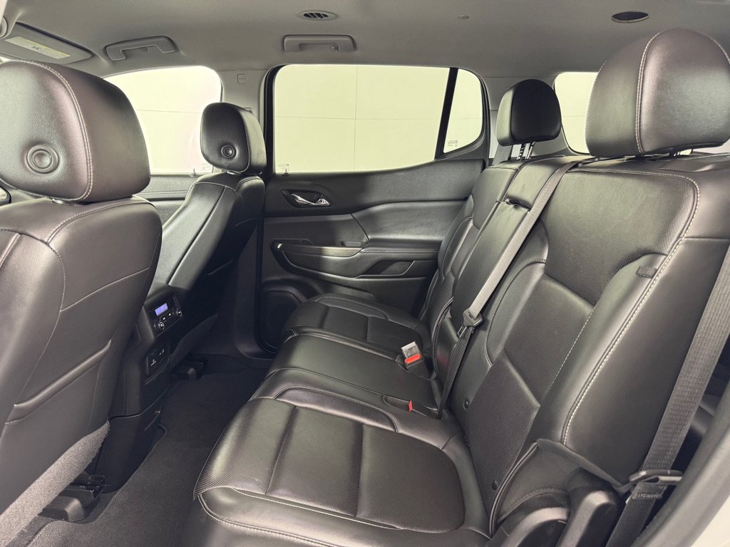 Used 2023 GMC Acadia SLT FWD image 21