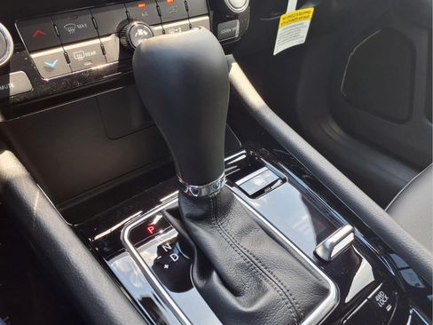 New 2026 Jeep Compass Latitude AWD/4WD image 14