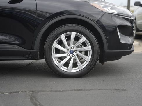 Used 2022 Ford Escape Titanium w/ Titanium Elite Package image 4