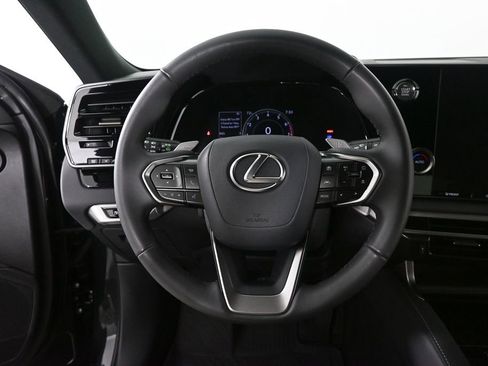 Used 2024 Lexus RX 350 FWD w/ Technology Package image 2