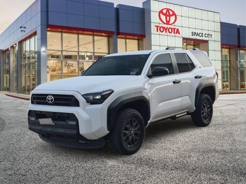 Used 2025 Toyota 4Runner SR5 AWD/4WD image 2