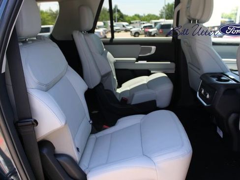 New 2026 Ford Expedition Max Platinum AWD/4WD image 9