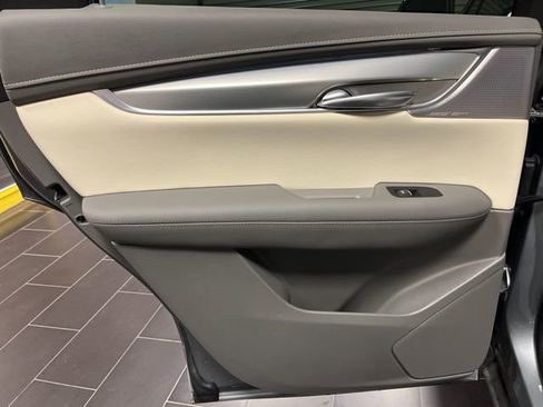 Certified 2023 Cadillac XT5 Premium Luxury image 10