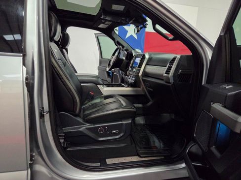 Used 2021 Ford F250 Platinum w/ FX4 Off-Road Package image 74