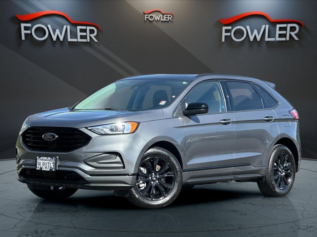 Used 2024 Ford Edge SE w/ Black Appearance Package AWD/4WD image 1