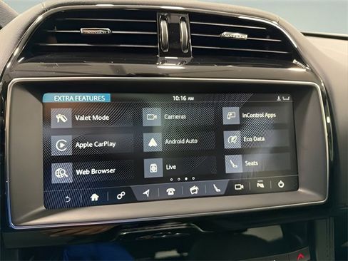 Used 2019 Jaguar F-PACE Prestige image 22