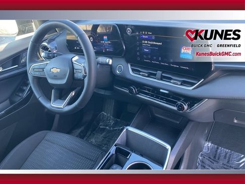 Used 2025 Chevrolet Equinox LT AWD/4WD image 26