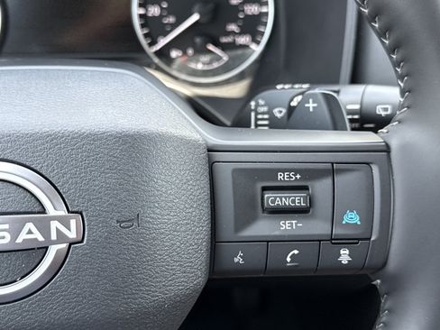 Used 2026 Nissan Rogue SV FWD image 21