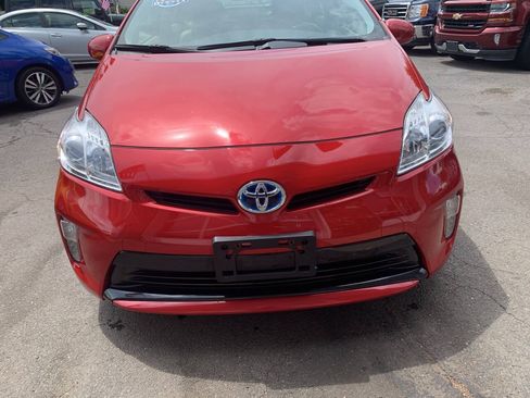 Used 2012 Toyota Prius Four w/ Deluxe Solar Roof Pkg FWD image 11