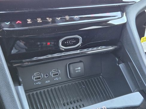 New 2026 Jeep Grand Cherokee Limited AWD/4WD image 13