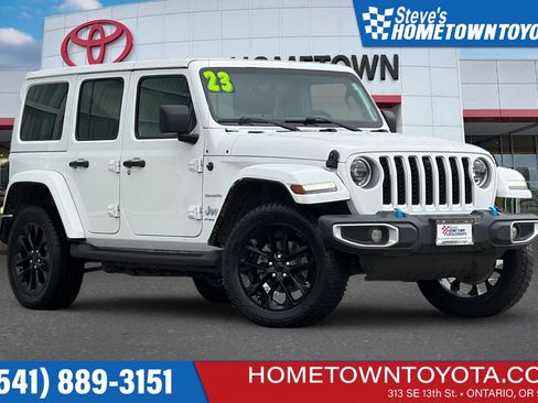 Used 2023 Jeep Wrangler Unlimited Sahara w/ Cold Weather Group AWD/4WD image 1