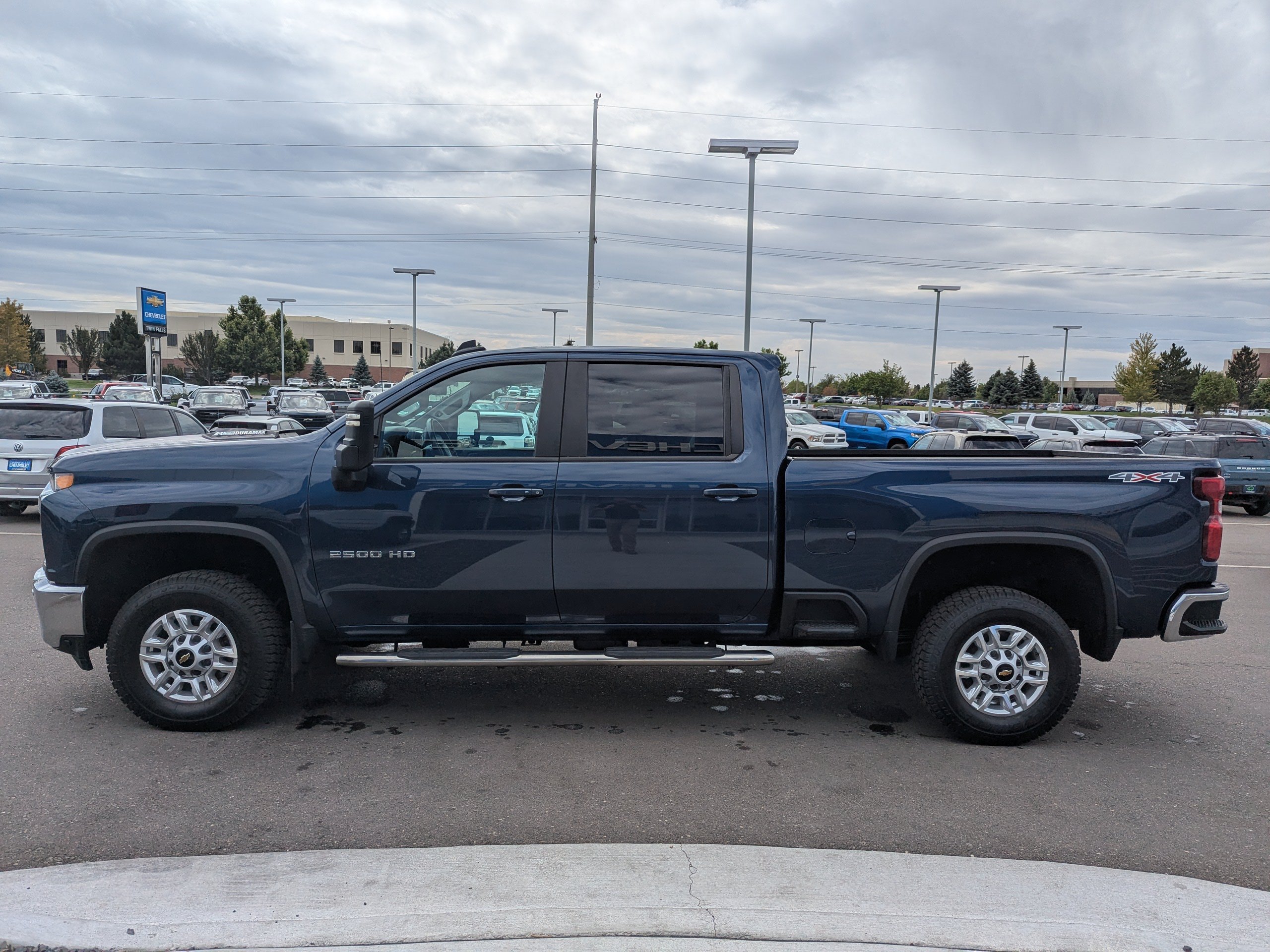 Certified 2023 Chevrolet Silverado 2500 LT w/ All Star Edition AWD/4WD image 8