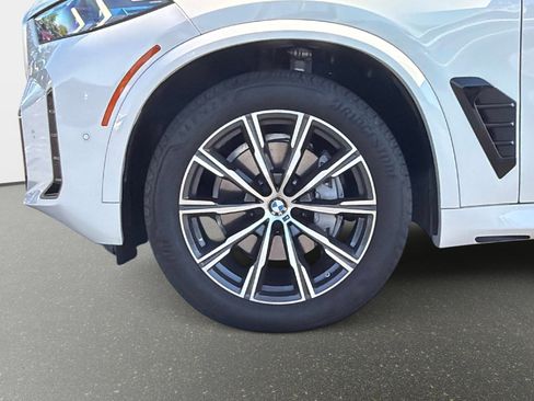 Used 2025 BMW X5 sDrive40i w/ M Sport Package RWD image 12